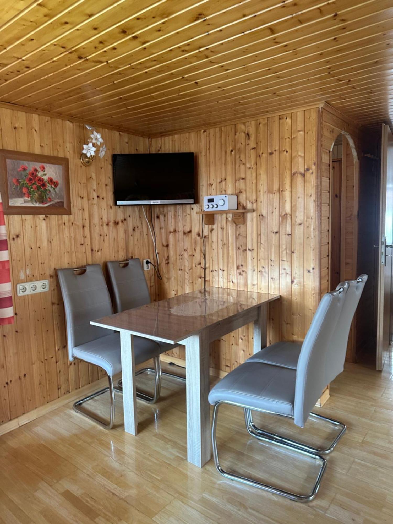 Ferienhaeuser Ingrid Peters Glowe Exterior photo